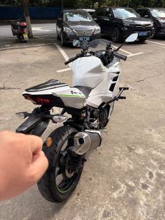 Kawasaki Ninja 400 - ფოტო 5