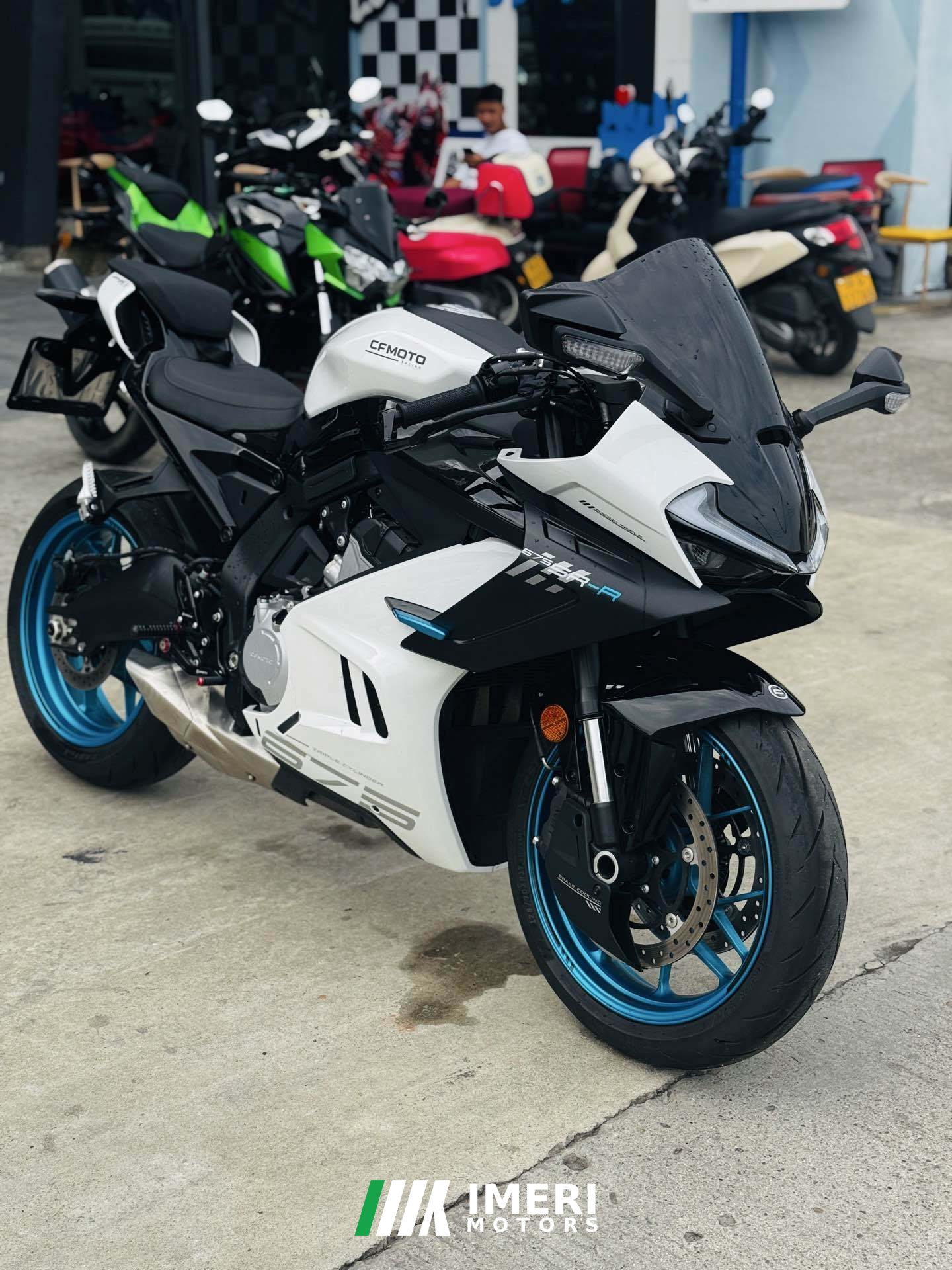 2024 CFMOTO 675SR-R