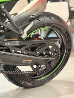 Kawasaki ZX-4R 400 cc - фото 8