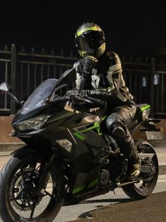 Kawasaki Ninja 400 - ფოტო 3