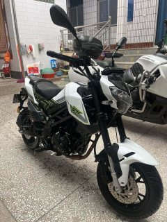 Benelli TNT125 135 cc - ფოტო 1