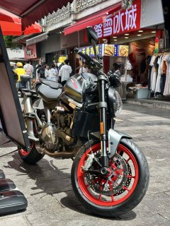 Ducati Monster 950 - ფოტო 4