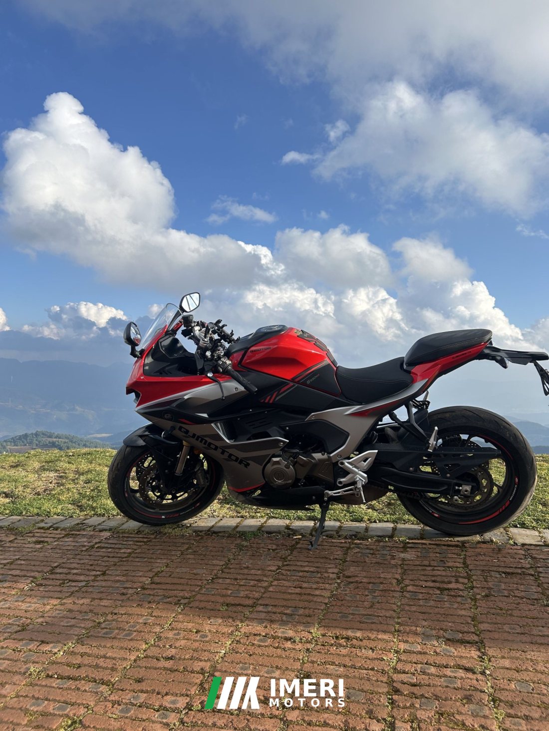 QJMOTOR Roewe i5 550 / Sai 550 *(Context-dependent, usually referring to the motorcycle "Sai 550" or Roewe car v - motorcycl…