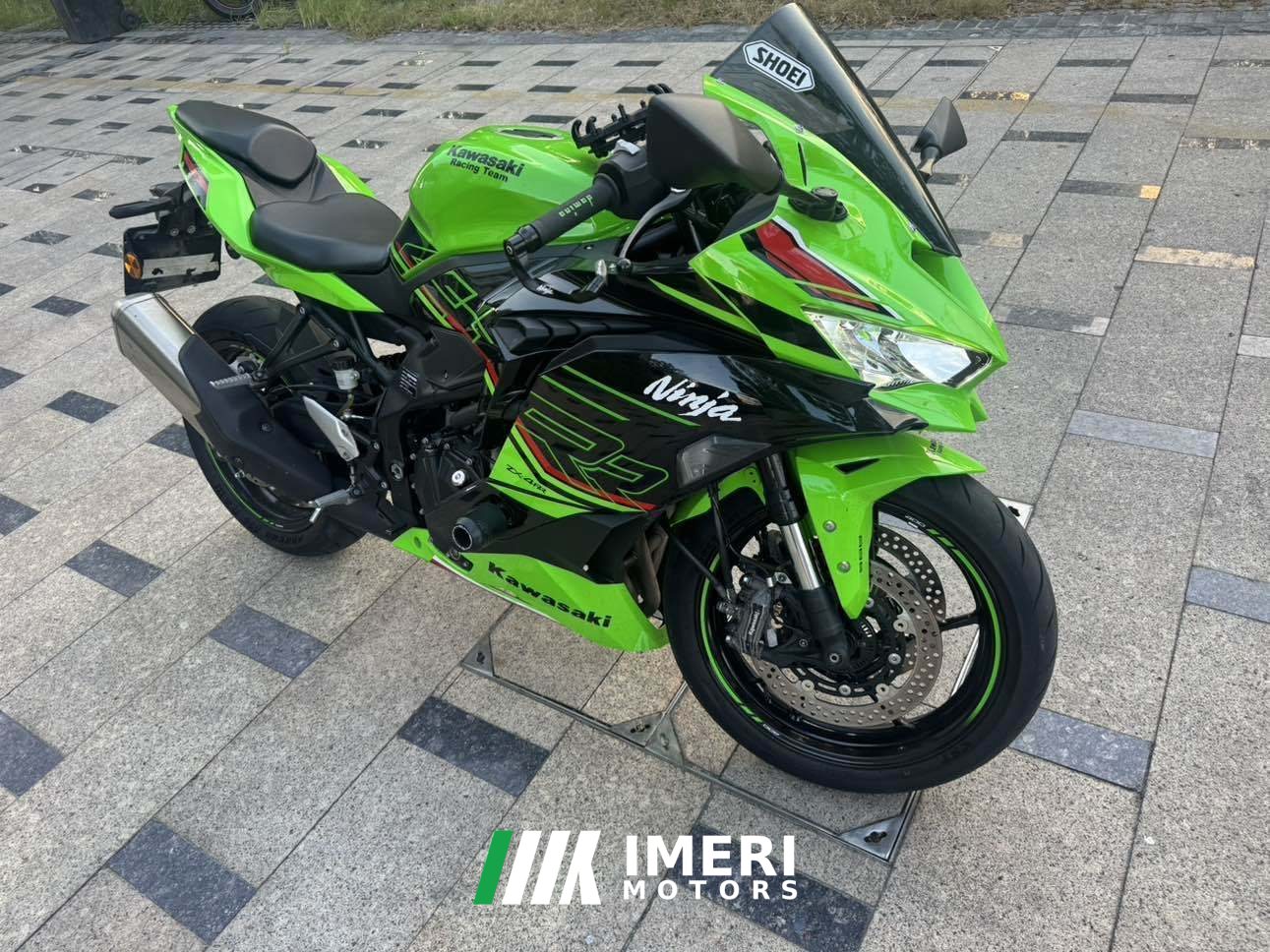 2023 Kawasaki ZX-4R 400 cc