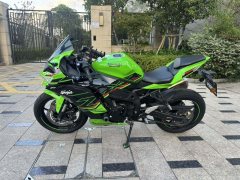 Kawasaki ZX-4R 400 cc - ფოტო 4