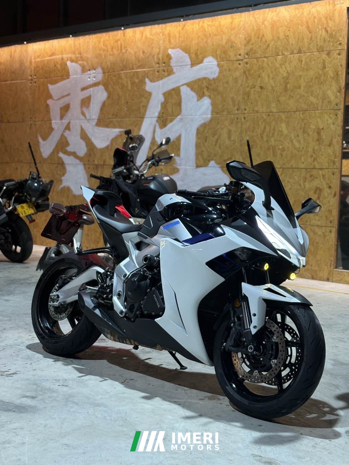 2024 Zontes 703RR 700 cc
