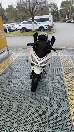 Kawasaki Ninja 400 - photo 1