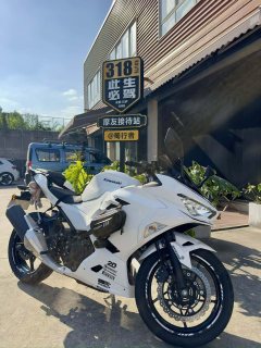 Kawasaki Ninja 400 - photo 2