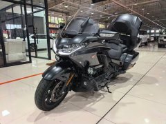 Honda Gold Wing GL1800 - ფოტო 1