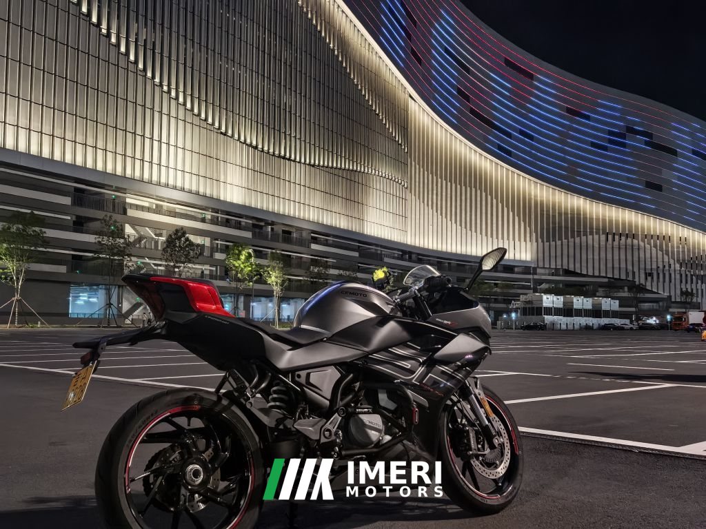 2025 CFMOTO 250SR