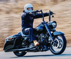 Harley-Davidson Road King 1860 cc - ფოტო 11