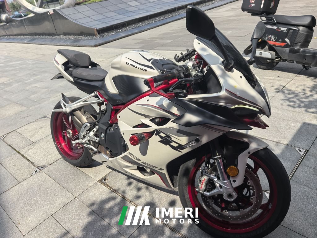 QJMOTOR Sai 921 - motorcycle from China