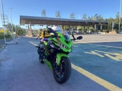 Kawasaki ZX-4R 400 cc - photo 3