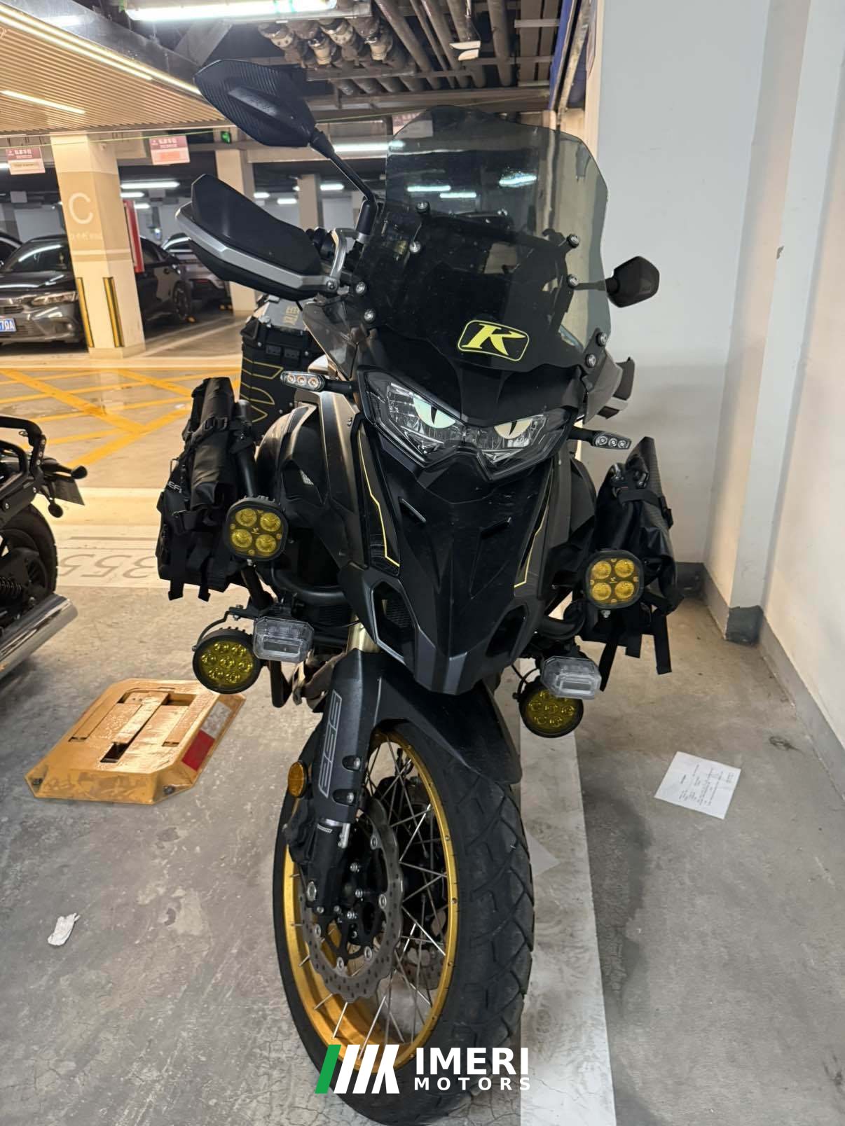 2025 Benelli TRK552 550 cc
