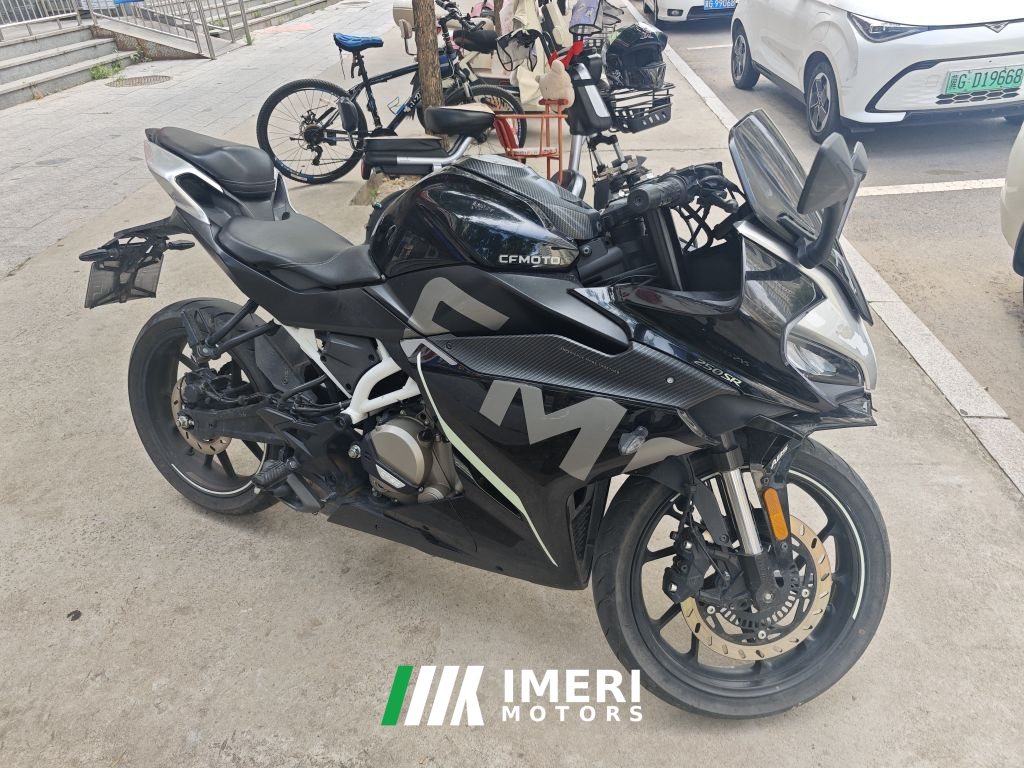 2021 CFMOTO 250SR