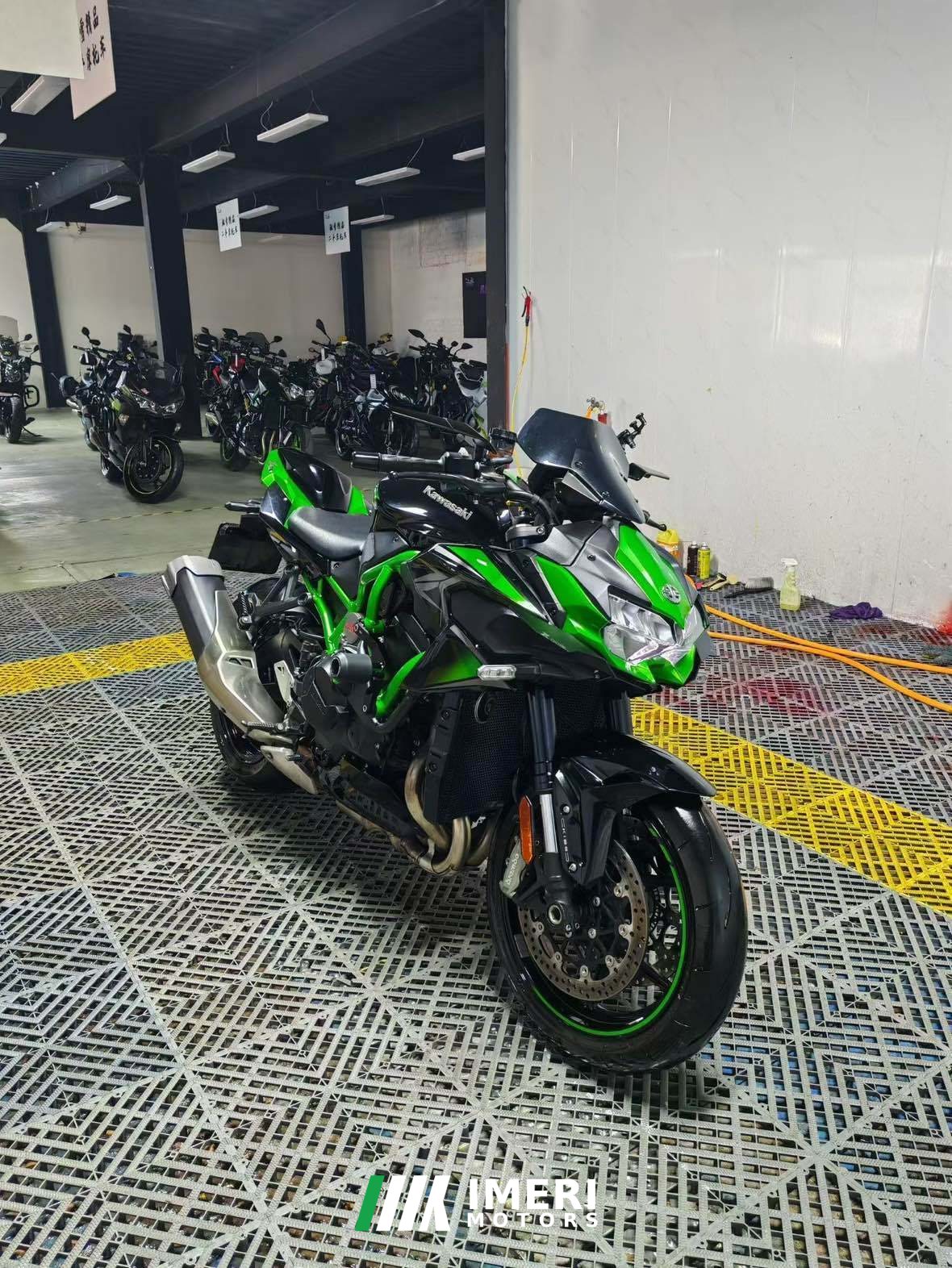 2021 Kawasaki Z H2 1000 cc