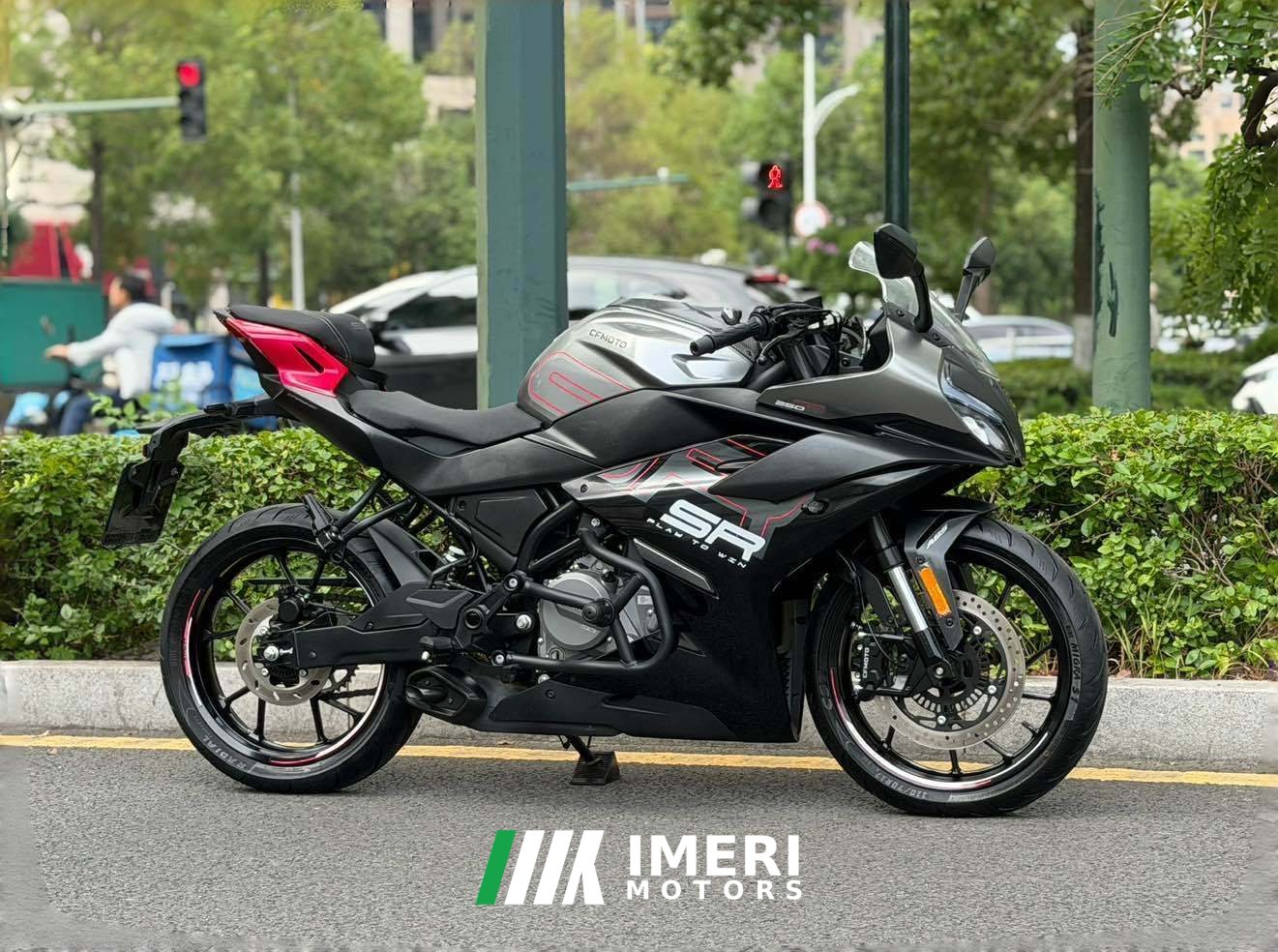 2023 CFMOTO 250SR