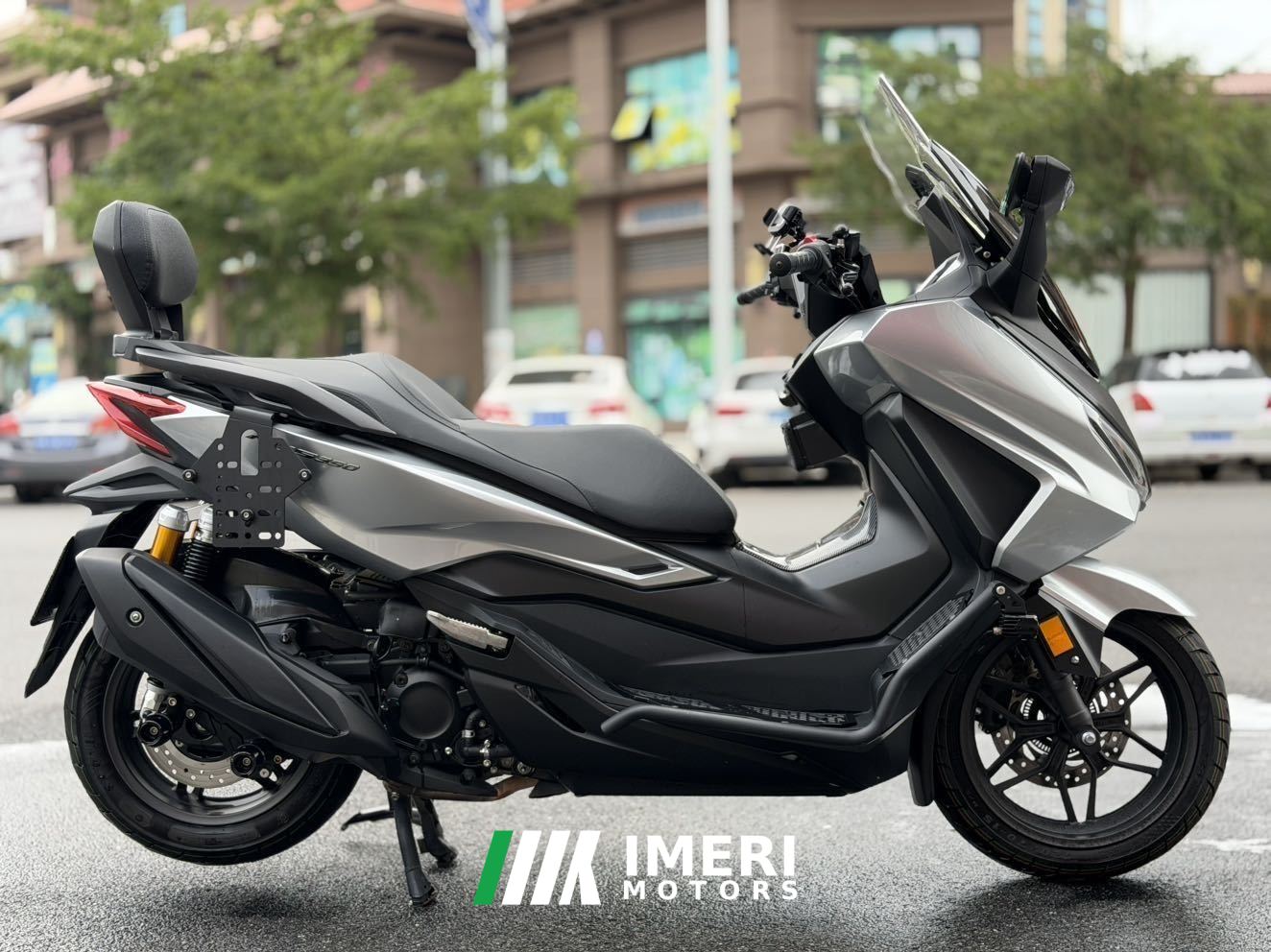2025 Honda NSS350