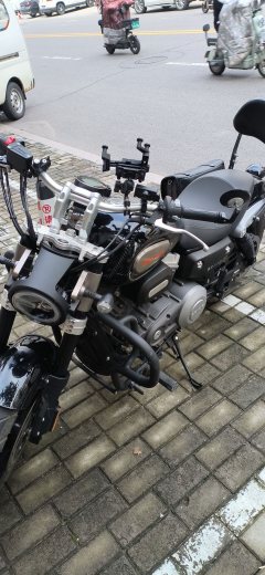 Benda Challenger 300 - ფოტო 1