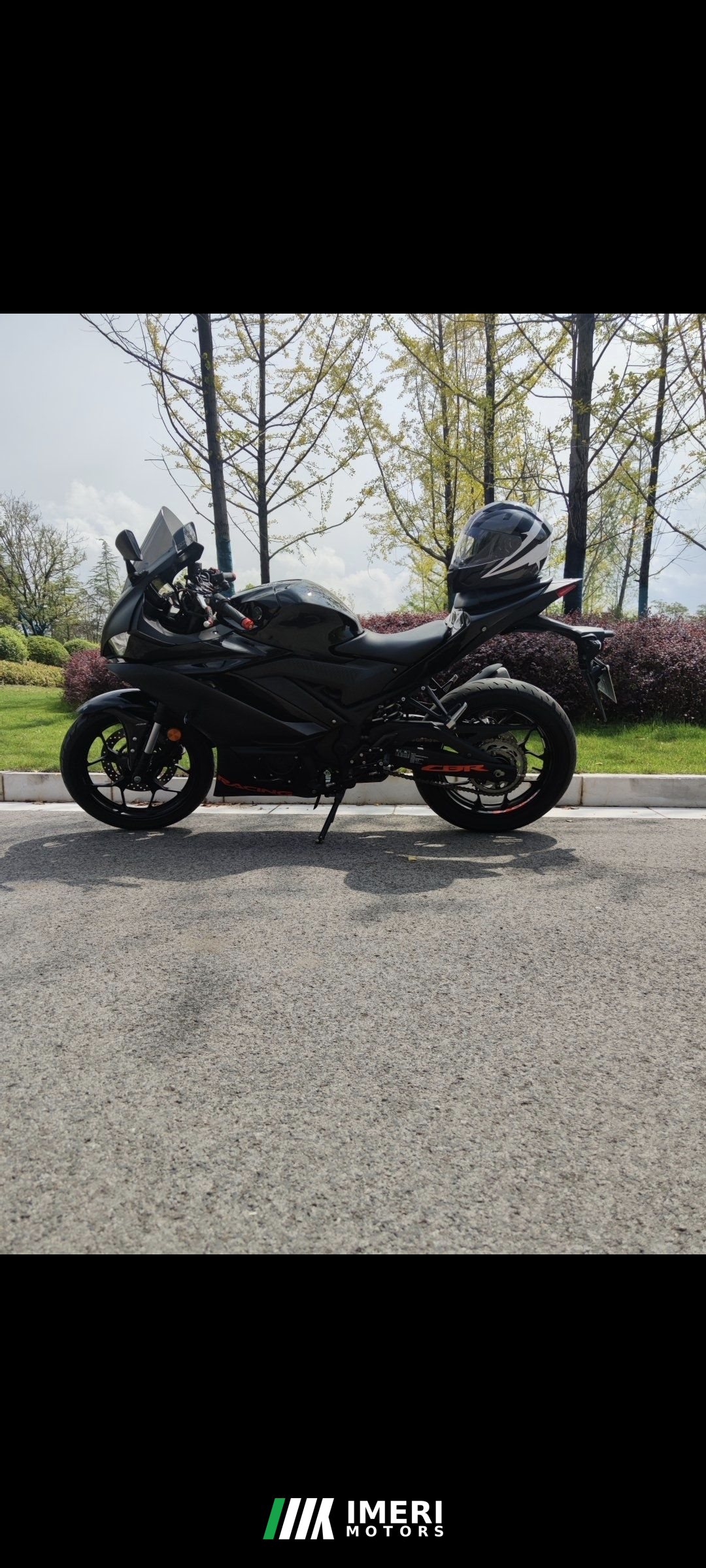 2022 Yamaha YZF-R3 320 cc