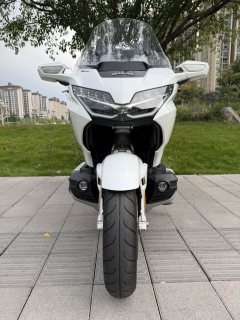 Honda Gold Wing GL1800 - ფოტო 2