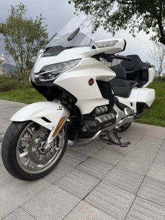 Honda Gold Wing GL1800 - ფოტო 3