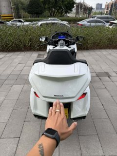 Honda Gold Wing GL1800 - ფოტო 7