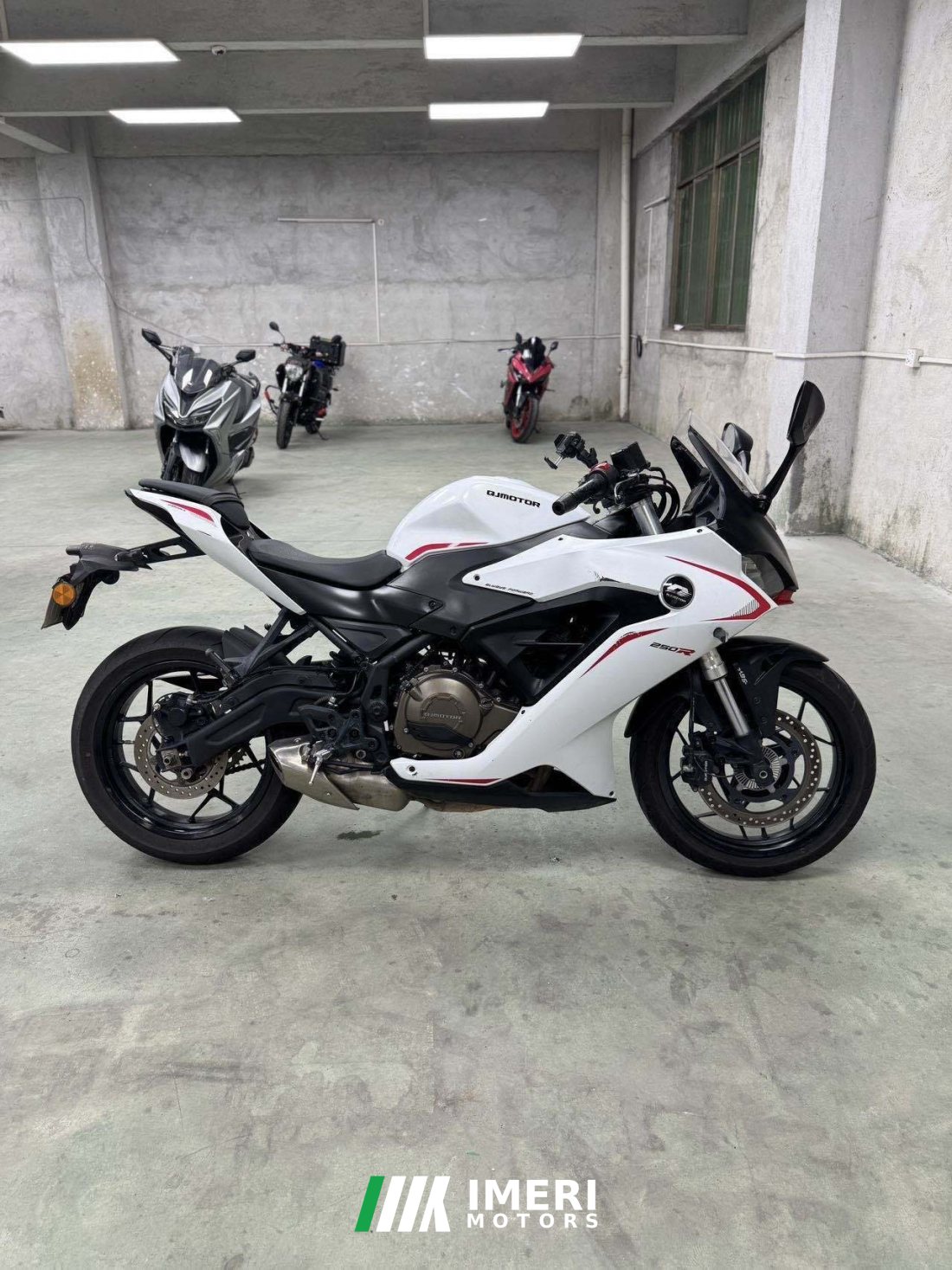 QJMOTOR SRK 250 - მოტოციკლი ჩინეთიდან