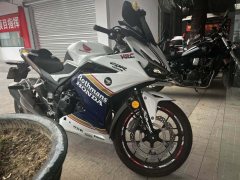 Honda CBR400R - ფოტო 2