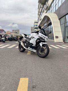 Kawasaki Ninja 400 - ფოტო 1