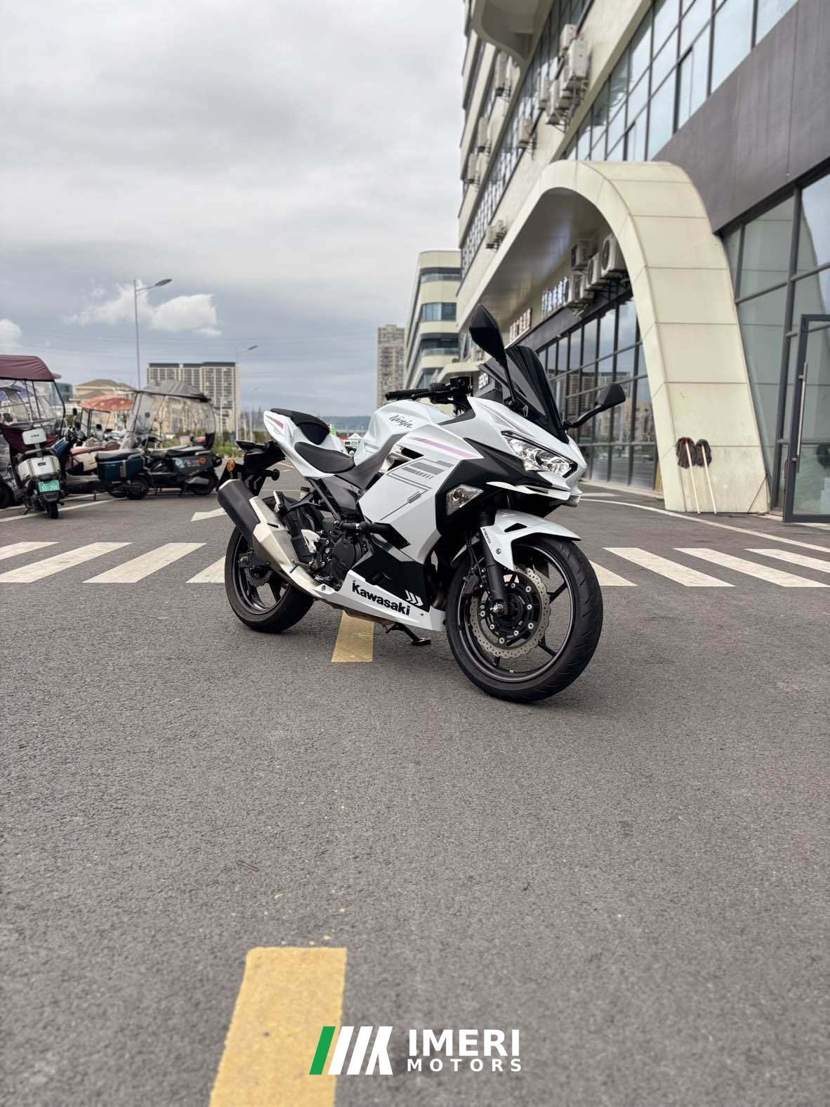 2023 Kawasaki Ninja 400