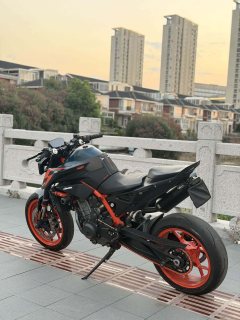 KTMR2R 890 Duke 900 cc - photo 2