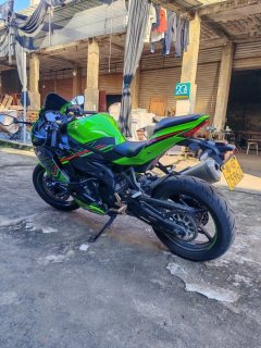 Kawasaki ZX-4R 400 cc - ფოტო 4