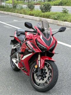 Honda CBR650R - фото 1
