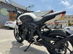 Triumph Trident 660 - ფოტო 6