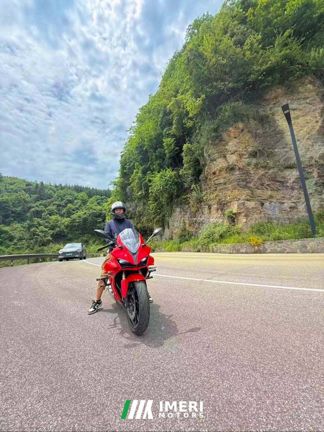 QJMOTOR 450 - motorcycle from China
