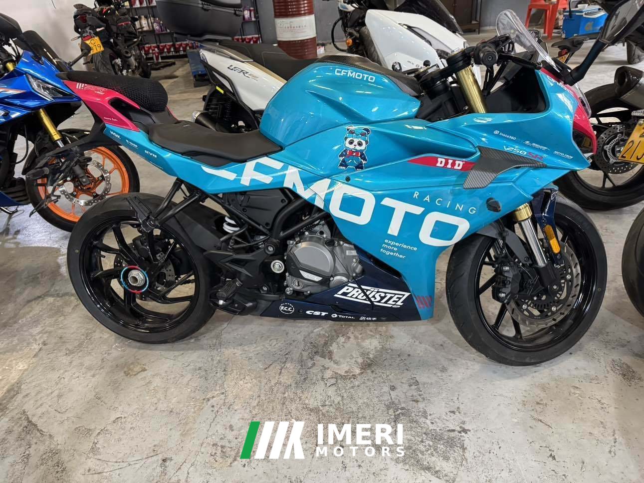 2022 CFMOTO 250SR