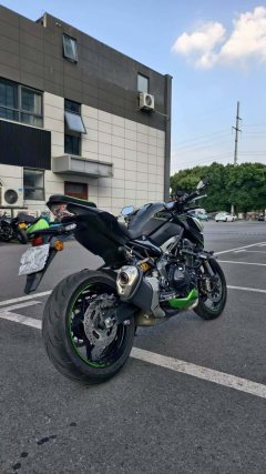 Kawasaki Z900 950 cc - ფოტო 4
