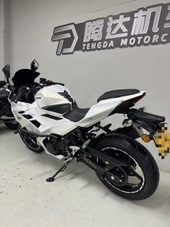 Kawasaki Ninja 400 - photo 3