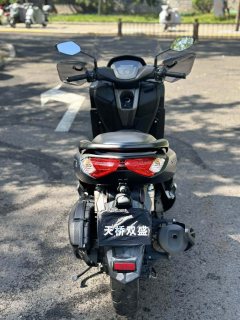 Yamaha NMAX 155 cc - photo 4
