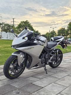 Honda CBR500R Four - ფოტო 1