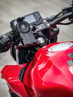 Honda CB400F - ფოტო 4