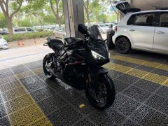 Honda CBR650R - photo 2