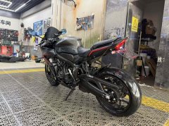 Honda CBR650R - photo 7