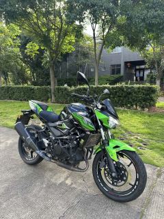 Kawasaki Z400 - фото 1