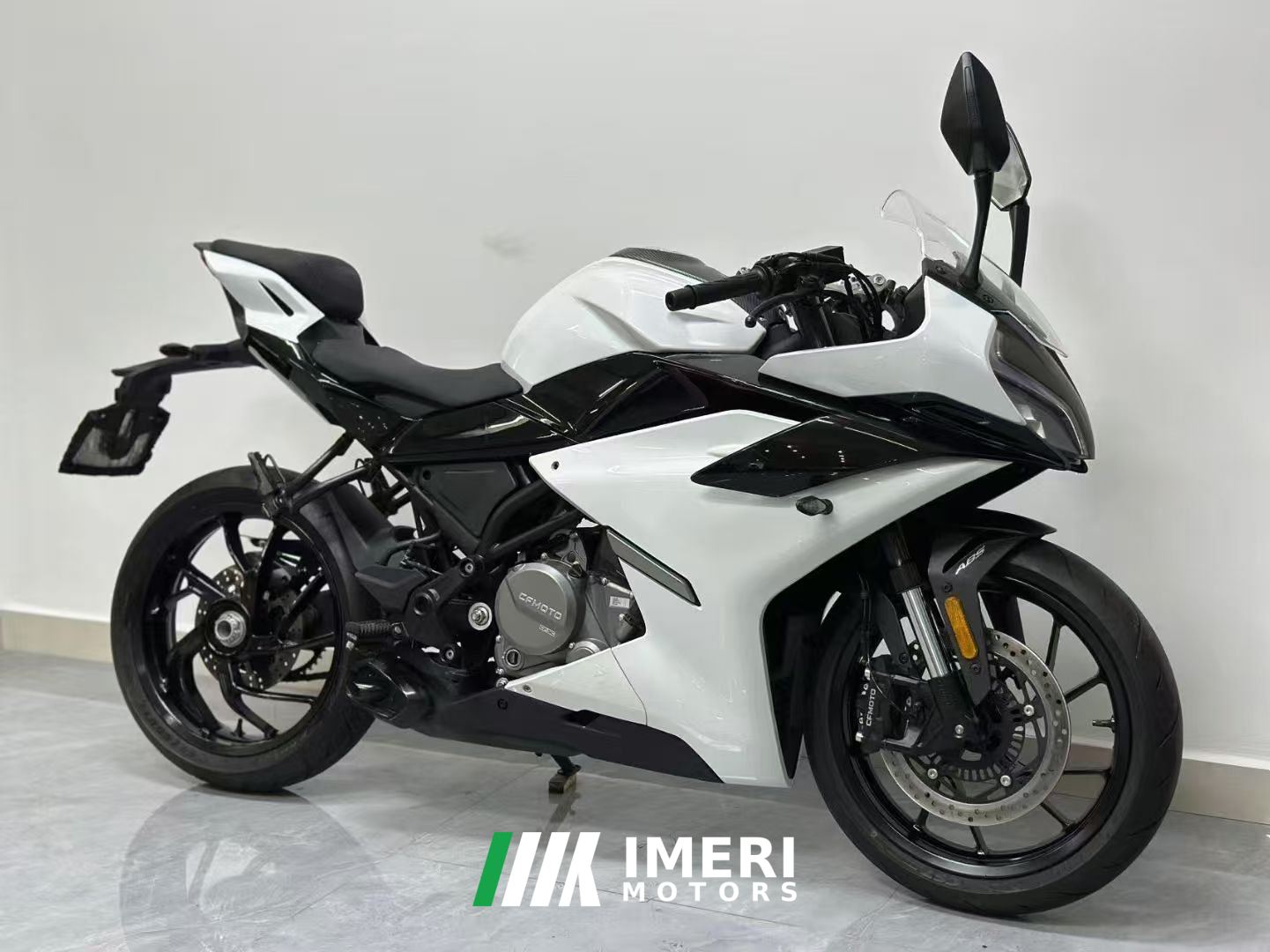 2023 CFMOTO 250SR