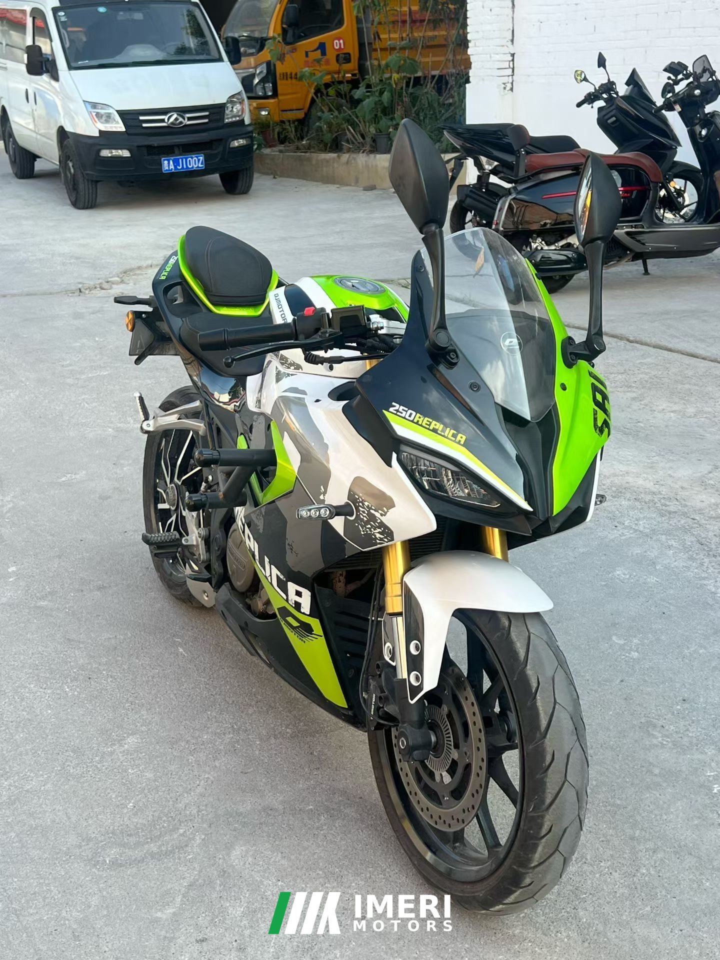 2022 QJMOTOR SRK 250