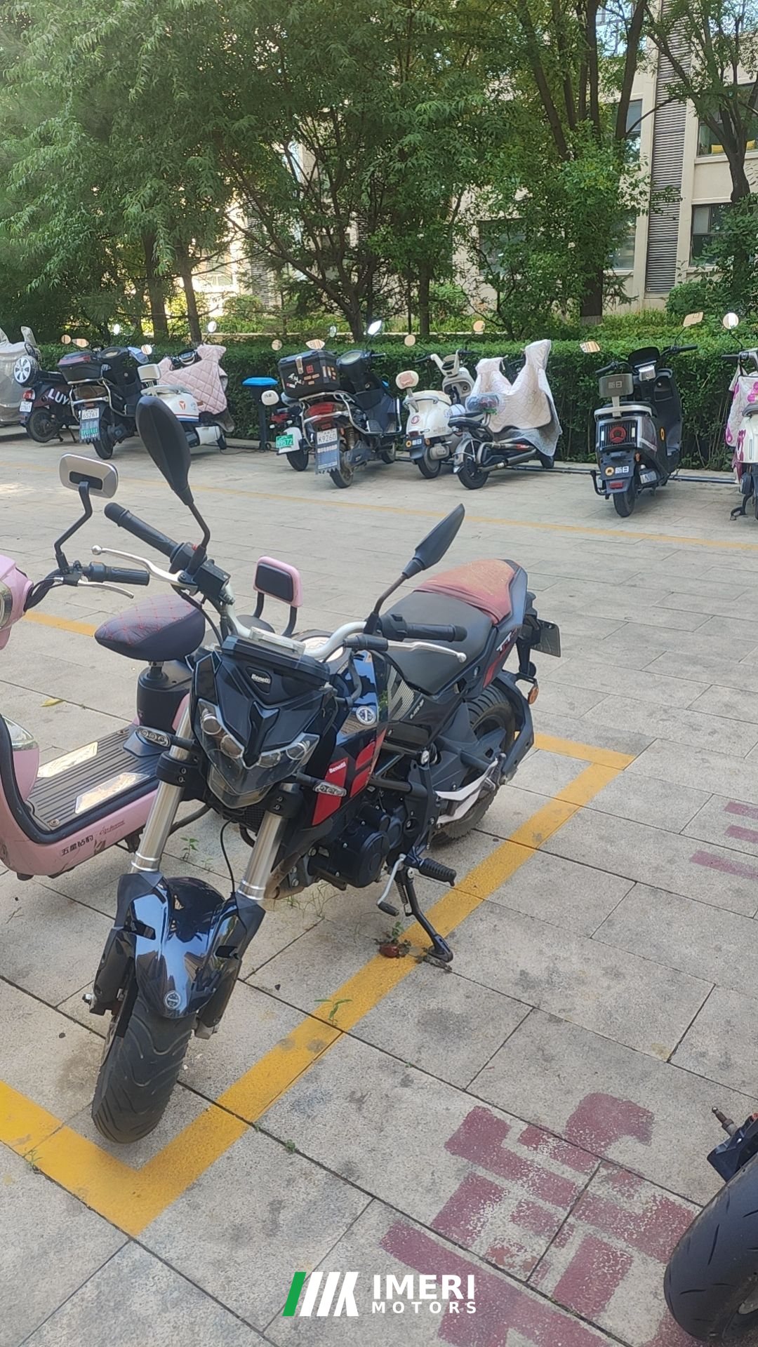 Benelli TNT125 135 cc - მოტოციკლი ჩინეთიდან