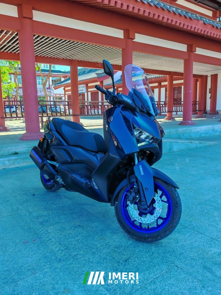 2024 Yamaha XMAX 300 cc