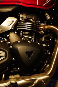 Triumph Speed 400 - ფოტო 4